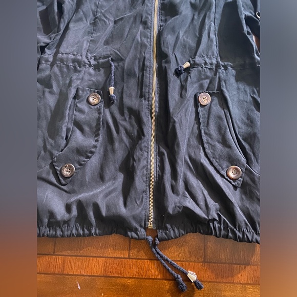 Women’s Black Utility Jacket (from Philippines) - Picture 3 of 6